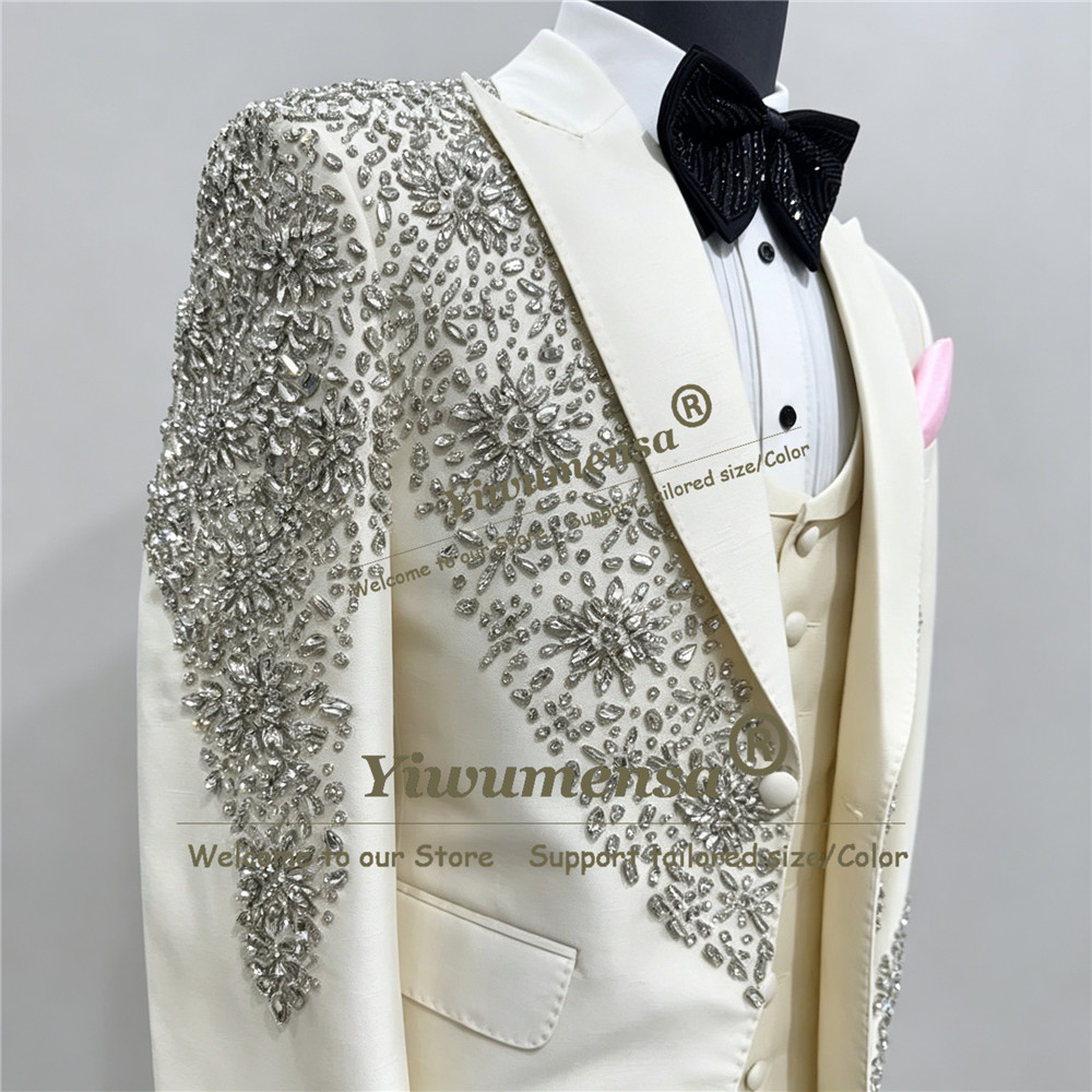 Men Grooming Outfit - ชุดสูทแต่งงานผู้ชายประดับลูกปัดและหินระยิบระยับ เสื้อแจ็คเก็ตกระดุมแถวเดียว เสื้อกั๊ก กางเกง ชุด 3